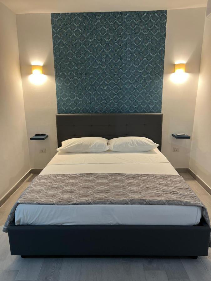Cristiano Room Неаполь Екстер'єр фото